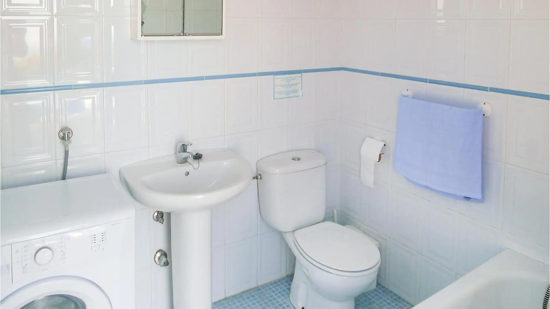 Cozy Home In Torrox, Malaga With Wifi 0*, Torrox